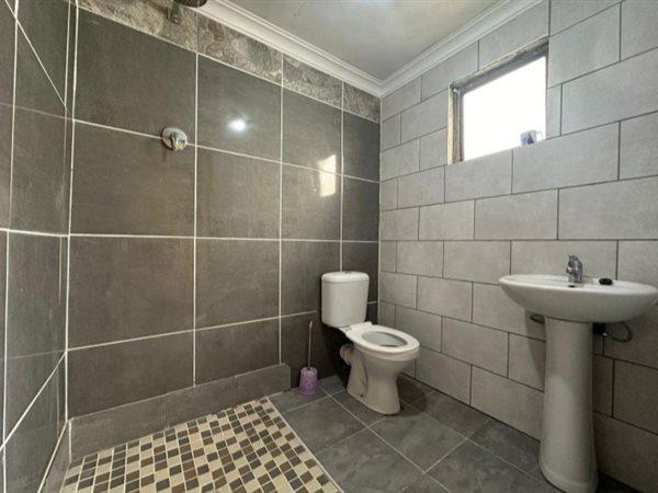 2 Bedroom Property for Sale in Mdantsane Eastern Cape